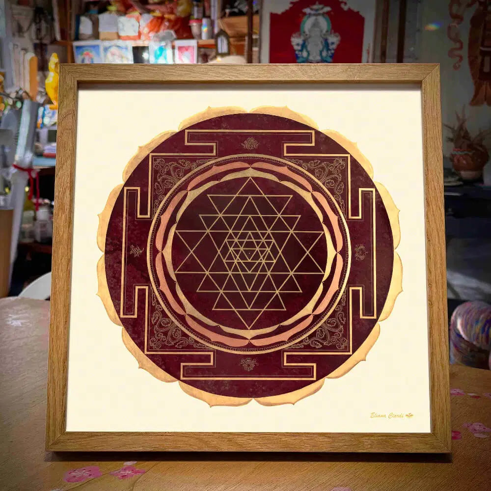 Sri Yantra con acabado artesanal enmarcado, reproducción giclée calidad museo lista para decorar espacios de meditación y hogar consciente