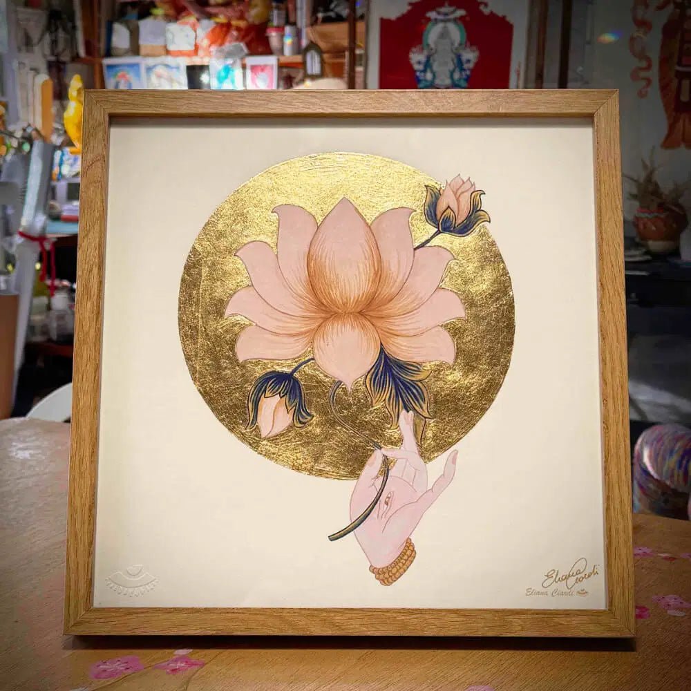 Mandala lotus enmarcado con pan de oro