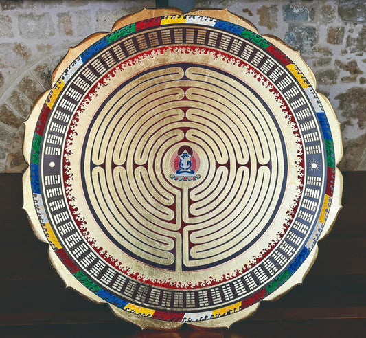 Mandala ALMA de geometría sagrada laberinto con buda samanthabadra